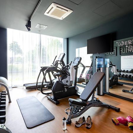 Moxy Utrecht Hotel Ngoại thất bức ảnh