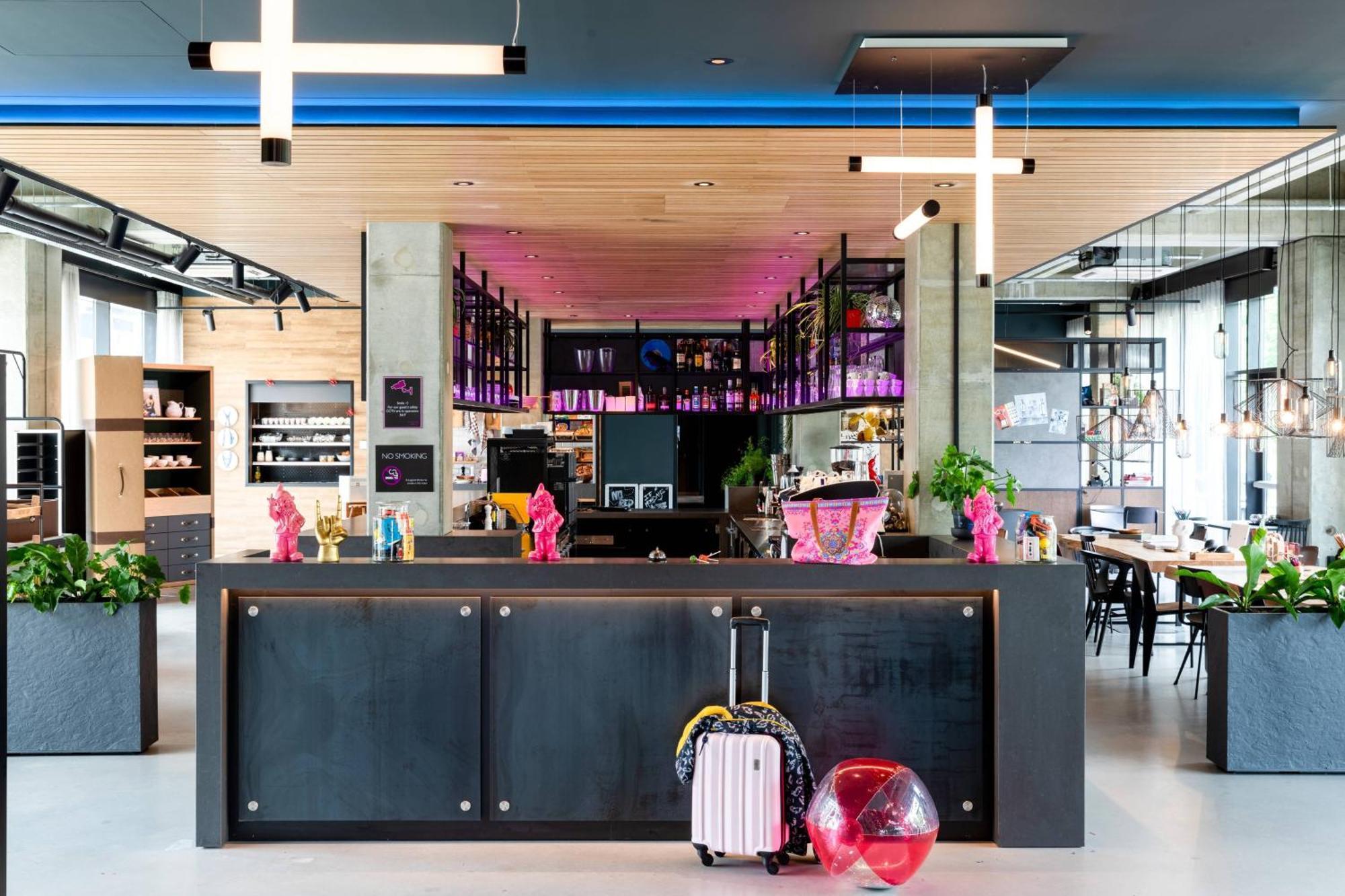 Moxy Utrecht Hotel Ngoại thất bức ảnh