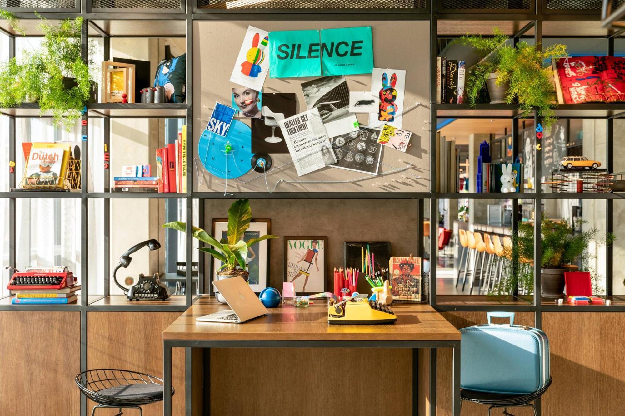 Moxy Utrecht Hotel Ngoại thất bức ảnh